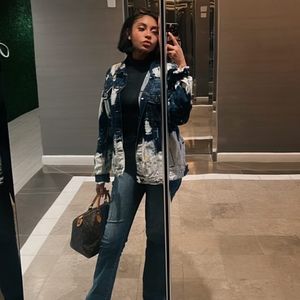 Meet your Posher, Lashae